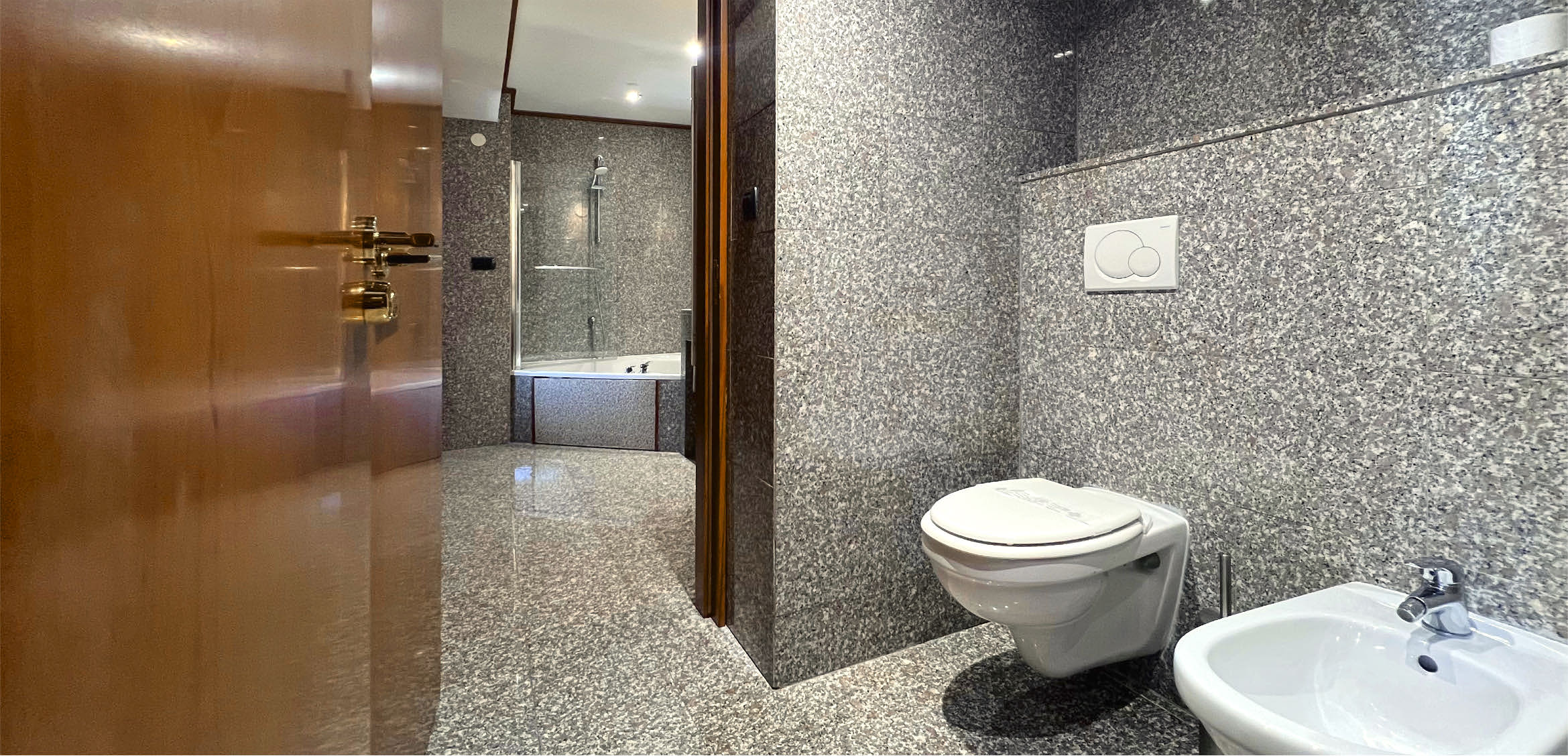 Suite 4 – Photo 4